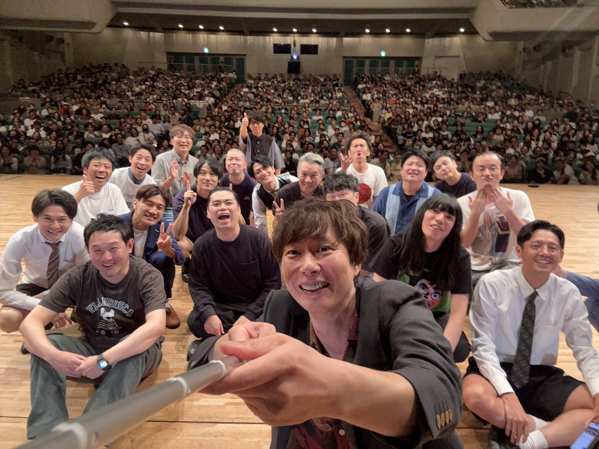 takizawa0914's tweet photo. ザ・セカンドツアーin兵庫
ご来場いただいた方々、ありがとうございました！あたたかいお客さんで、みんなイベントを楽しんでいました。明石焼きめっちゃ食べた！あと友保の躍動感！
#ザセカンド #ザセカンドツアー https://t.co/8EazFqOXLQ