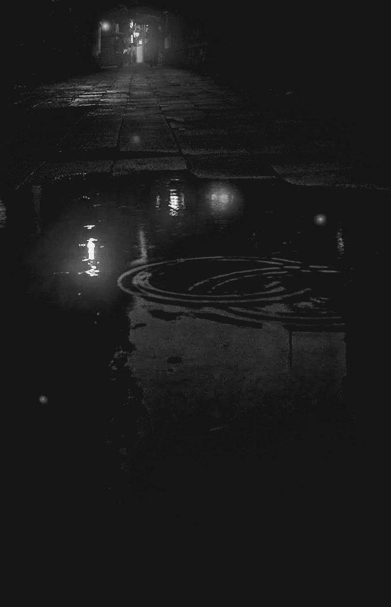 Chikei__10's tweet photo. stay wet.. https://t.co/usckvhwaqz