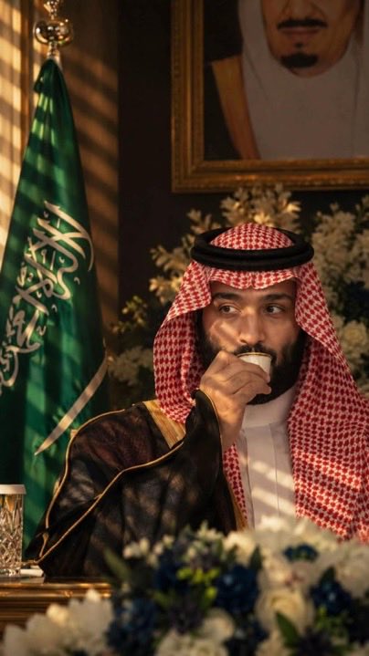 by21rl's tweet photo. للفخامه والهيبه عنوان وعنوانها هالقائد💚 https://t.co/hzv5VQxoUR