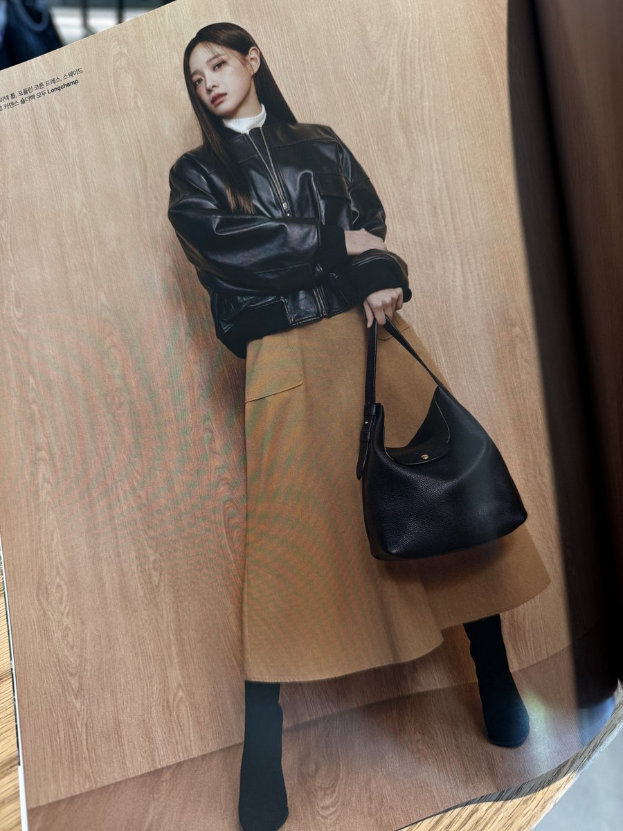 karrenstar's tweet photo. 260923 Marie Claire Korea magazine interview with #KIMSEJEONG Eng trans Part 3 

Q: This year, you opened the door with the 10th anniversary fan meeting and I.O.I activities, and are preparing a new drama at a new agency. If a new wave comes, do you willingly want to entrust your body again? 
🐶: There are times when I fell deeply enough to wonder if I can break free, diving recklessly to find a way in the waves. I wonder if I am fully feeling everything and enjoying the wave this year. I am not a great skilled person, but at least I am a surfer who doesn't fall off the surfboard, you know? Should I say I feel like I became such a person? With this heart, I am going to try to greet my new sea.

- The End- 

Photo credit: @greenkeem_
