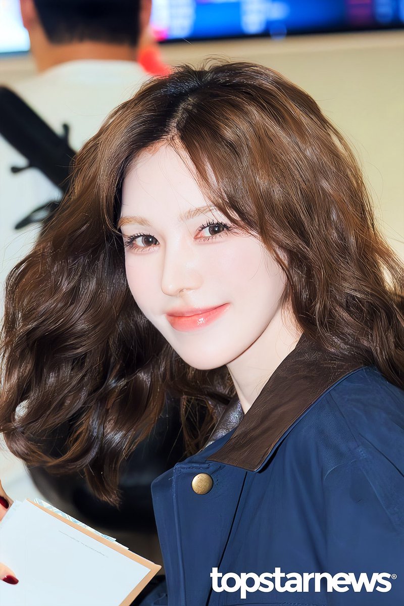_wendy2I's tweet photo. くるくるウェンディちゃん大好き委員会委員長だから今日のビジュほんとに嬉しい https://t.co/RjSl0uqj2L