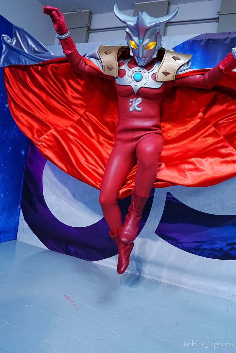 ichika_ulphoto's tweet photo. すごく綺麗なジャンプ着地もらってもうにっこにこ〜！！！

 #ウルトラマンレオ 
 #平成climax展 https://t.co/awkeHY7yyU
