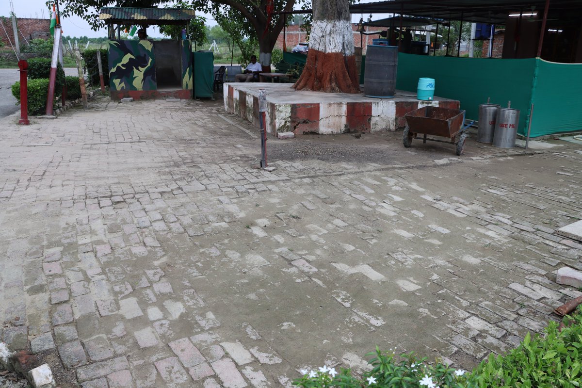 fourth12268's tweet photo. 🧹 विशेष अभियान 6.0 के अंतर्गत स्वच्छता अभियान 🧹
विशेष अभियान 6.0 के अंतर्गत वाहिनी परिसर में स्वच्छता अभियान चलाया गया । अभियान के दौरान मंदिर परिसर एरिया की साफ-सफाई कर स्वच्छ एवं सुव्यवस्थित वातावरण सुनिश्चित किया गया । https://t.co/EwtksWYbmH