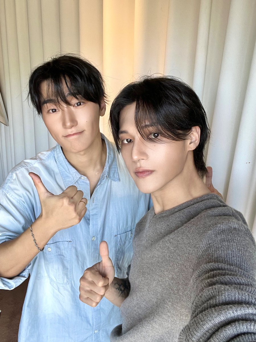 ATEEZofficial's tweet photo. [📷] #9트쫑 <친한 동생 소개팅 잡도리> Behind Photo

너의 소개팅을 망치러온 소개팅 필패 조합💫

5/9 fin.

#ATEEZ #에이티즈 #9트쫑 https://t.co/uVWyPTRG3S