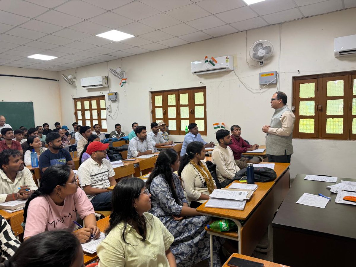 NCSC_GoI's tweet photo. Hon’ble Member of the National Commission for Scheduled Castes (NCSC), Dr. Partha Biswas, visited Banaras Hindu University (BHU) and conducted a review meeting. https://t.co/5uorlFO1fG