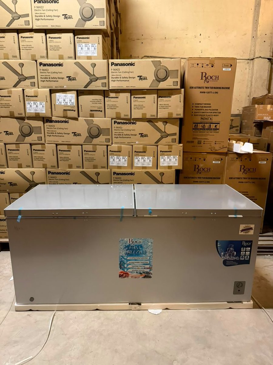Bidhaa_Tronics1's tweet photo. Bei Mpya Ya Friza Za Roch

Lita 100--410,000
Lita 150---500,000
Lita 200--600,000
Lta 254--760,000
Lita 300--810,000
Lita 400--1,025,000
Lita  440--1,250,000
Lita 529--1,400,000
Lita 780--1,950,000
Lita 801--1,850,000

Wasiliana Nasi 
0750256254
0659959763

Tandamti St,Kkoo ,DSM https://t.co/JkCzs23aDL