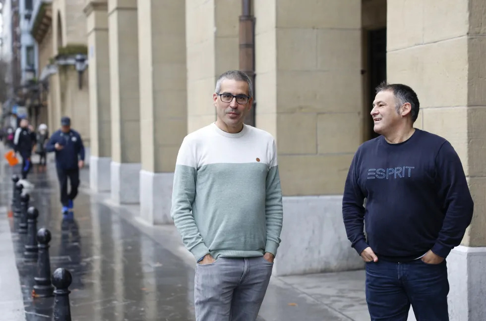 katakrak54's tweet photo. 📝Reserva el 31 de octubre, sábado, a las 12:00, Ander Izagirre volverá a la calle Mayor, esta vez con La mochila. Vida de Muñagorri.

Ordura arte! https://t.co/5AKNuK35KP