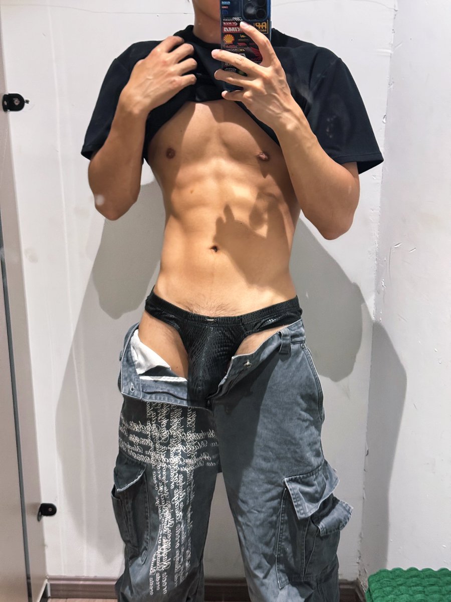 CDLinZe's tweet photo. 蟒蛇出洞🥵
#温域 #温域venteryu https://t.co/CMjiYncuQR