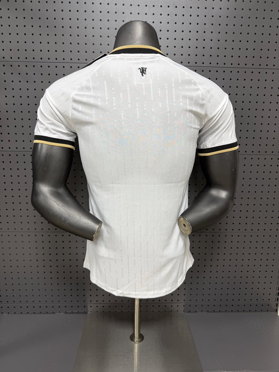 1991Diamond5's tweet photo. Premium Soccer Jersey | Small MOQ Available, Fine Craftsmanship ✨WhatsAPP+(86)17819779991 #SoccerJersey #FootballJersey #SportswearWholesale #SmallMOQ #SportsApparel #JerseyManufacturer #BulkSportswear #CustomJersey #FootballKit #SportClothing https://t.co/PbjV5sRWyp