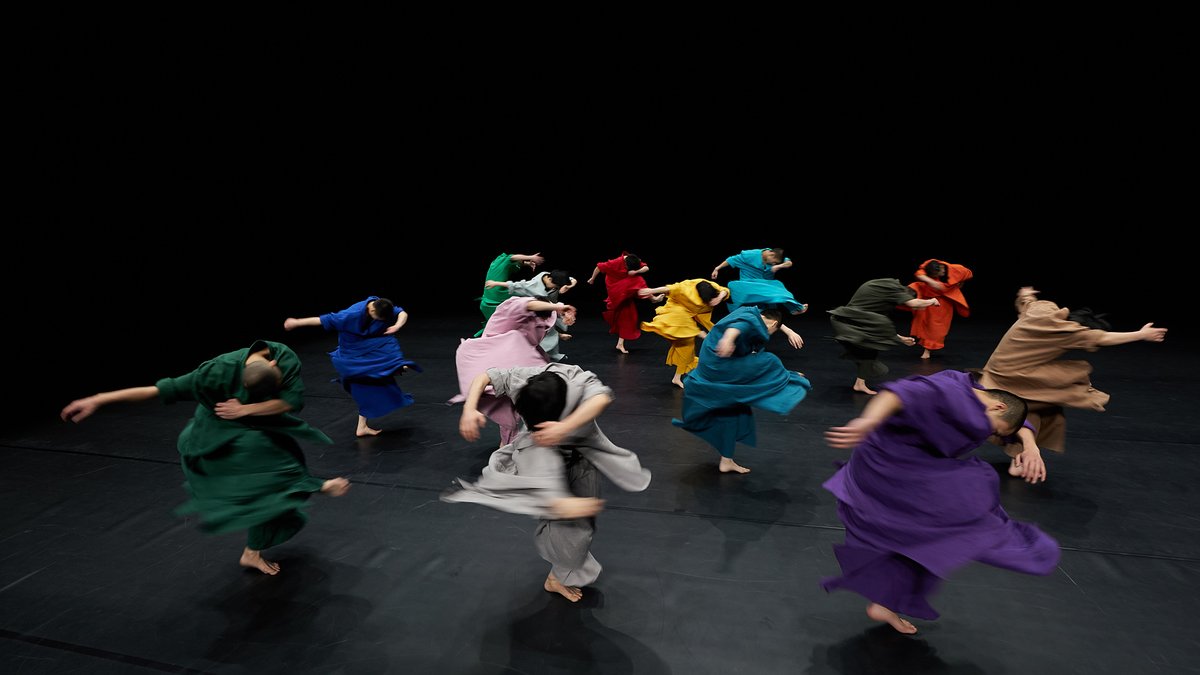 FundBaluarte's tweet photo. 🌟 Laster emango diogu hasiera denboraldiari TAO Dance Theater-ekin! Konpainiak "13" eta"14" aurkeztuko ditu, Tao Yeren bi koreografia magnetiko, mugimenduarekin eta erritmoarekin norbere buruari amain emateko
gonbidapenarekin.
🗓️Urriak 6 20:00
📌Baluarte
https://t.co/Q8DHbpqShH https://t.co/XiUivPCLam
