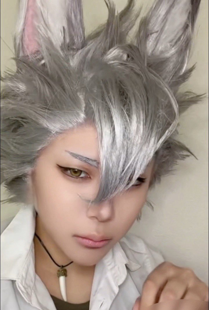 koucha_j_s's tweet photo. ジャック初出しできたからこっちもあげとく🐺《カラコン加工､ネックレス未完成》
#twstcosplay 
#ジャックハウルコスプレ https://t.co/JnxmhT4AyC