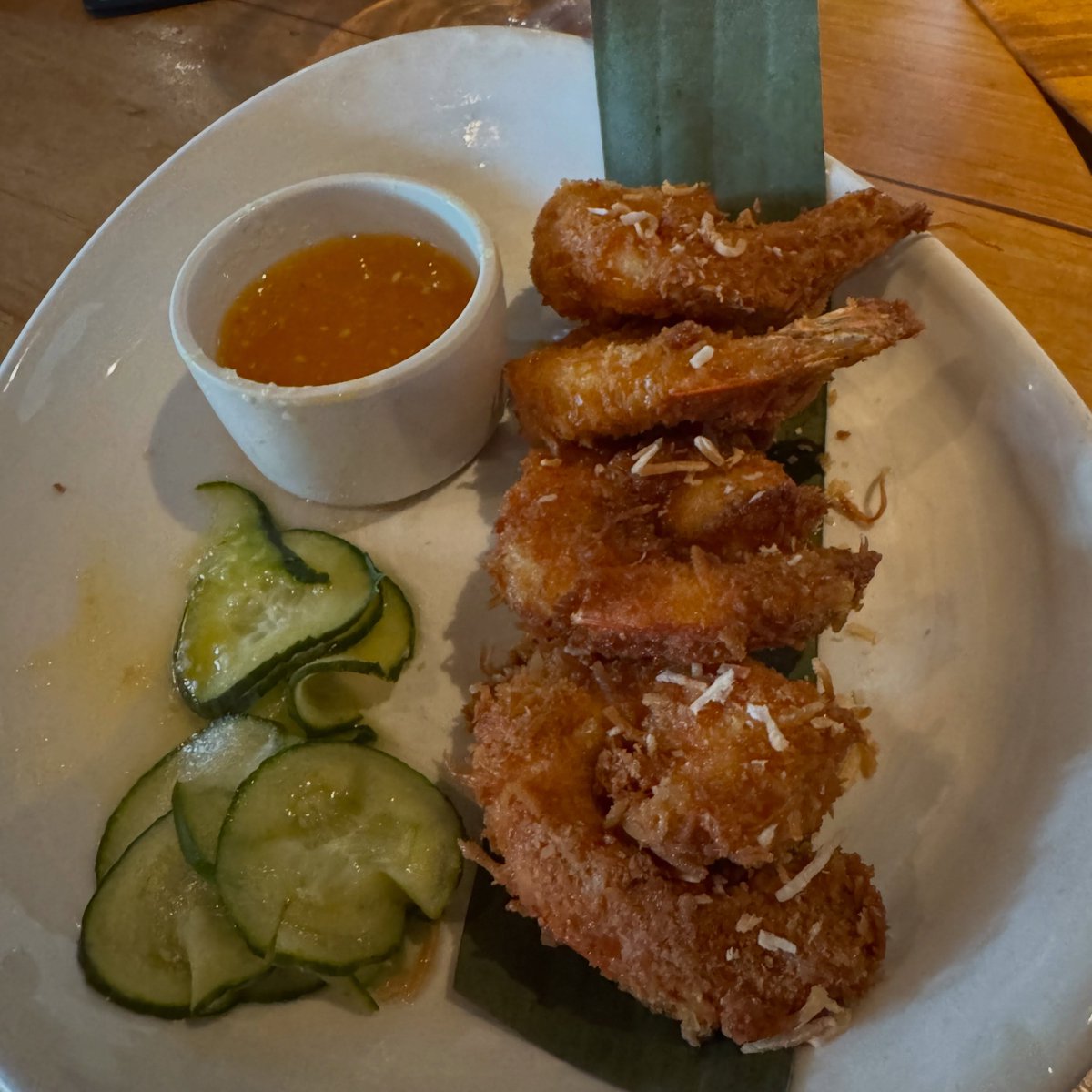 RavenBalotnad's tweet photo. A fun, delicious dinner with friends and colleagues last night at Duke’s La Jolla in La Jolla, California, near San Diego. The coconut shrimp and ahi tuna steak were delicious, but the incredible Hula Pie stole the show. The drinks and La Jolla https://t.co/jZp7fZDB6v