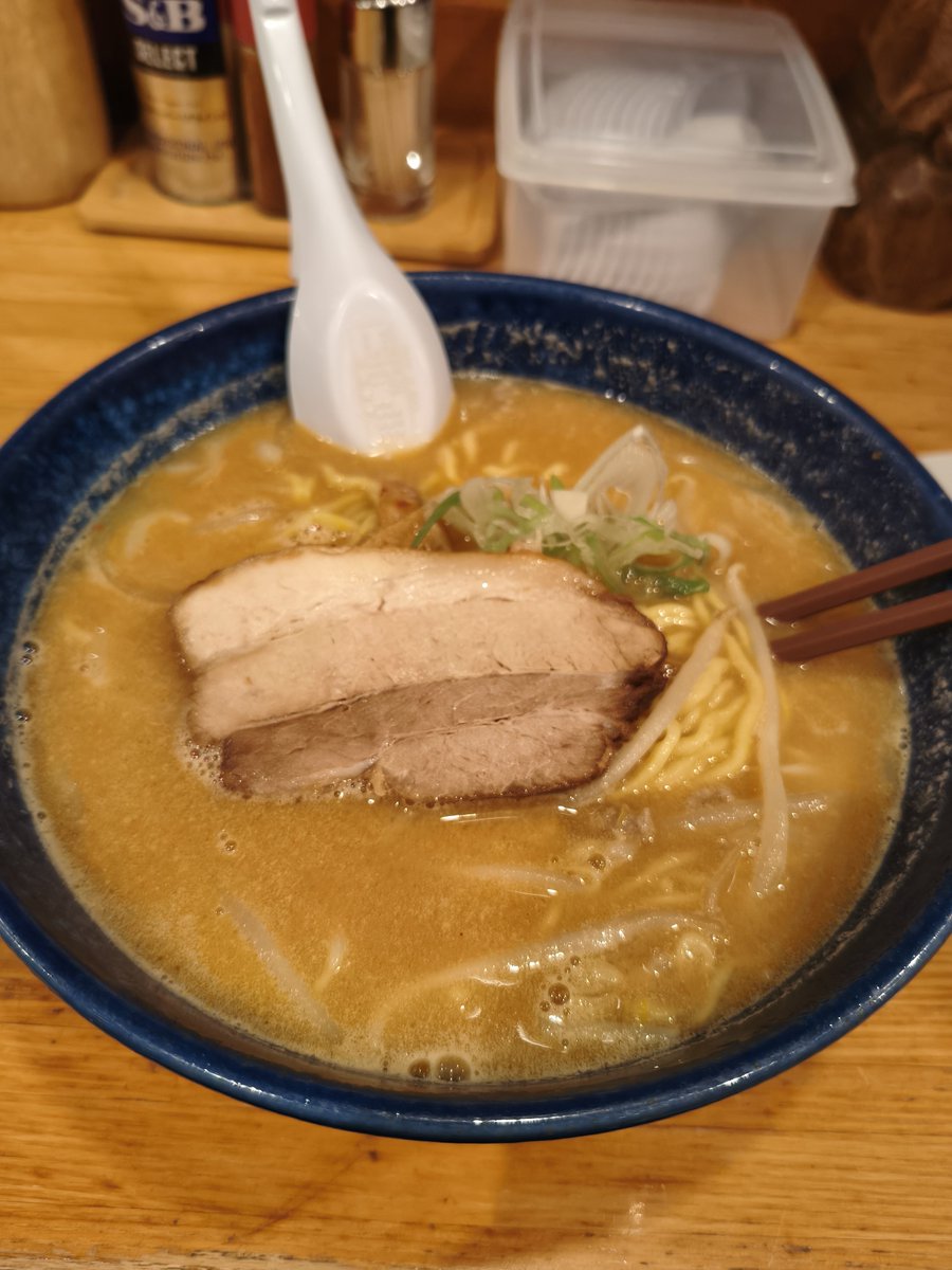 mjtose3's tweet photo. こりゃ逆流性食道炎にもなるわ。 https://t.co/VhQ8aGAVWV