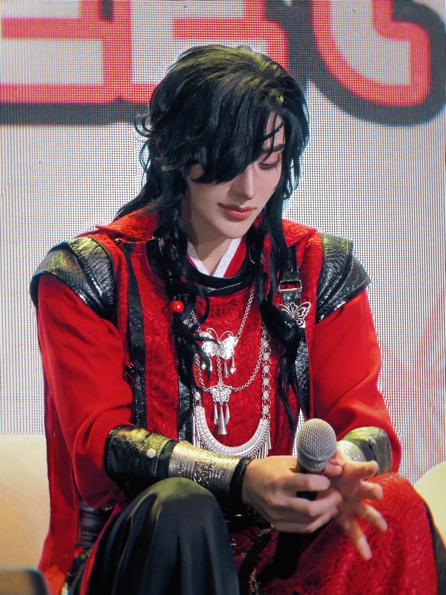 KNITEcoser's tweet photo. Hua Cheng photos from my last event ♥️ https://t.co/RfnUKxggvU