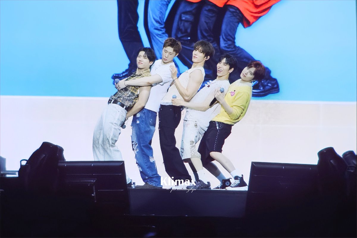 Klimax_428's tweet photo. 260923 무한대집회5 IN TOKYO DAY2_프리뷰

#인피니트 #infinite https://t.co/wsCXZB0va3