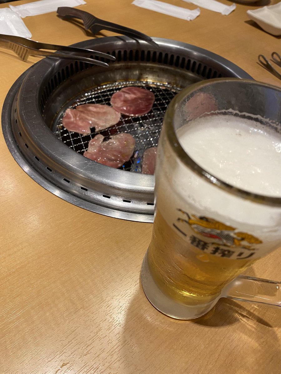 ChelGsr's tweet photo. うぅっ……😢🍺 https://t.co/Cesqc1A3Hx