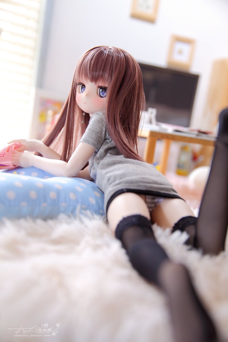 graysuton1's tweet photo. ぼちぼち12月のアイドールの準備を始めてるんですが写真集の新刊を(๑°Δ°๑)(⩌⩊⩌)どっちにするか一生悩んでます🤔ｳｰﾝ https://t.co/cvtPsj15Xg