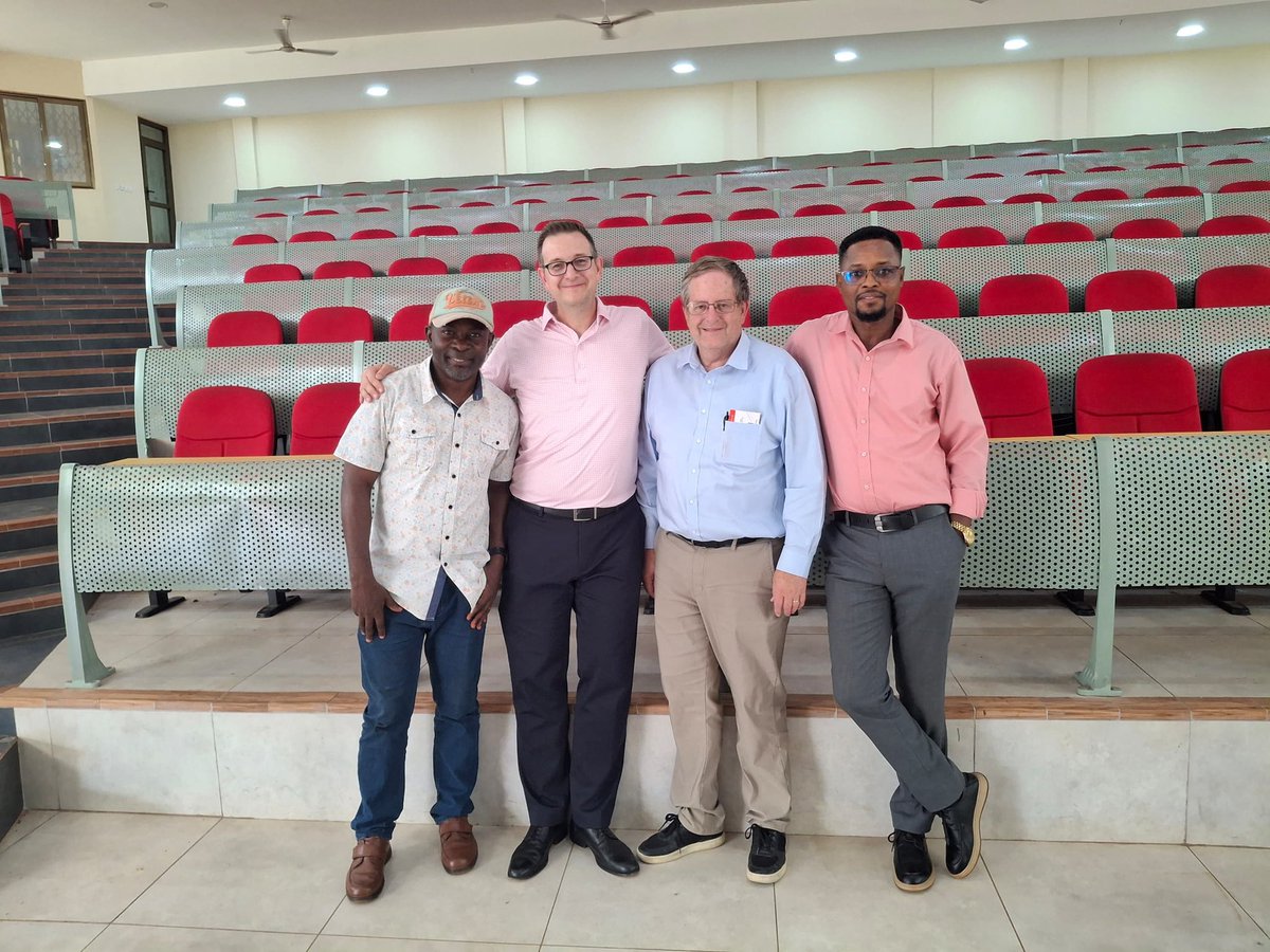 itsSelenu's tweet photo. A day of learning with Dr. David Morton, “The Noted Anatomist,” and Ray Price, MD, FACS, Dr. Robert Dean Matheson Endowed Professor of Global Surgery at the University of Utah, on 21 September 2026. 🩺📚

An inspiring opportunity to learn, reflect, and look beyond the classroom. https://t.co/JWfqmtbk6M