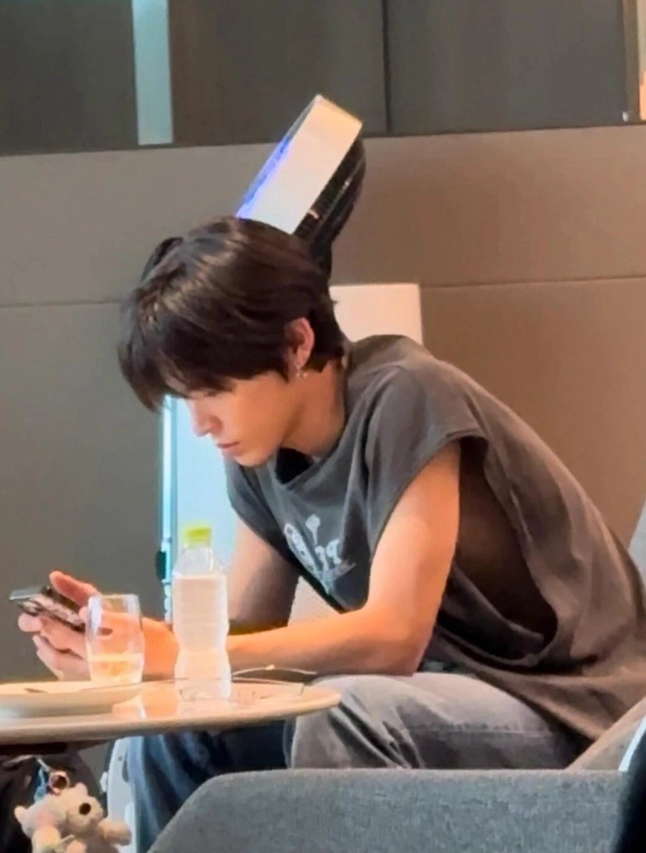 pupufuhc's tweet photo. 리쿠 이런 모습으로 헤헤나귀엽징하면서 애교만땅 버블 보내겟지?......... https://t.co/22804XP2mT