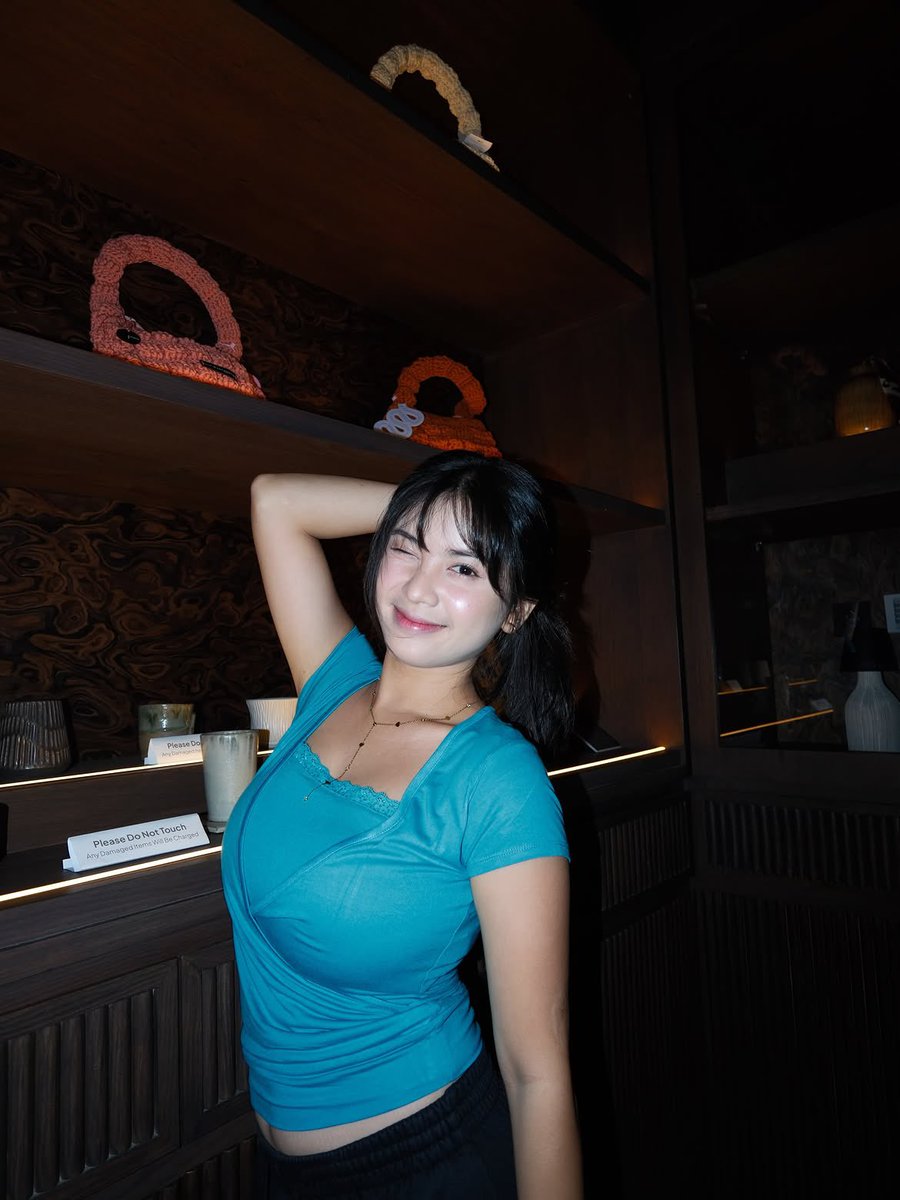 ThemightyZ666's tweet photo. Melati sesilia https://t.co/GxUNHe75XO