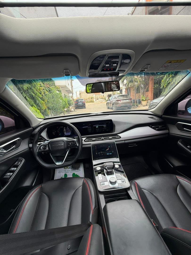 Piiibouu's tweet photo. BEIJING X7 PREMIUM 2020
Venant déja dédouanée 
Km: 34000
3 ecrans integrés
Chargeur magnétique 
2 clés
Automatique Essence
Full options
Moteur  1.5 4 cylindres
Intérieur cuir
Grand ecran avec 🎥 de recul et capteurs de stationnement 

Prix TTC: 12.200.000 Fr https://t.co/O78P91Coqs