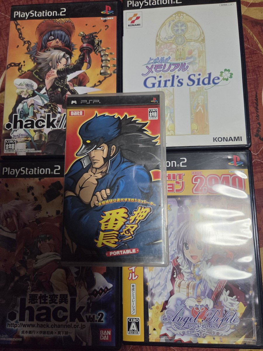 negative1942's tweet photo. 5本で¥1100🙂

ゲーム部屋のお片付け終わるまで、ブラウン管の設置場所も作らなきゃだし、しばらくゲーム調達はおあずけ～🤣 https://t.co/ca2jQvCX7C