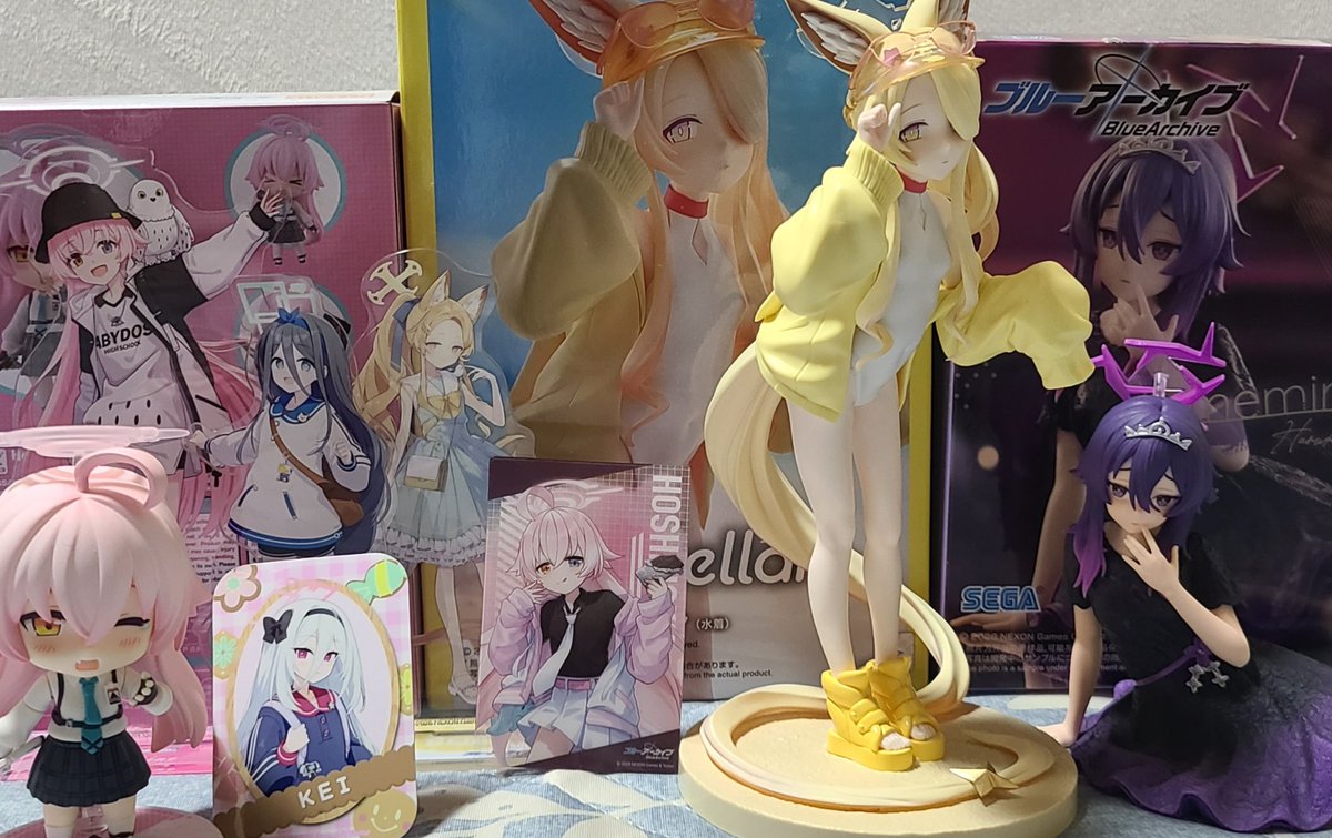potato_0301__'s tweet photo. 結構グッズ集まってきた https://t.co/tPM7nv8Cfd
