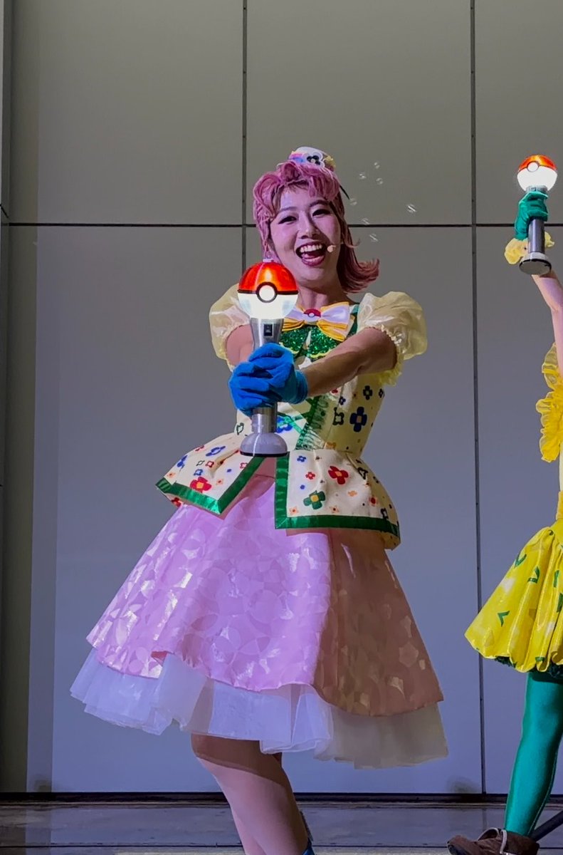 mo_fu_2's tweet photo. キッズなのでシャボン玉が出るアイテムとか普通に大好きですよね
皆プリキュアかも 可愛スギ🫧 https://t.co/a83FYziWs5