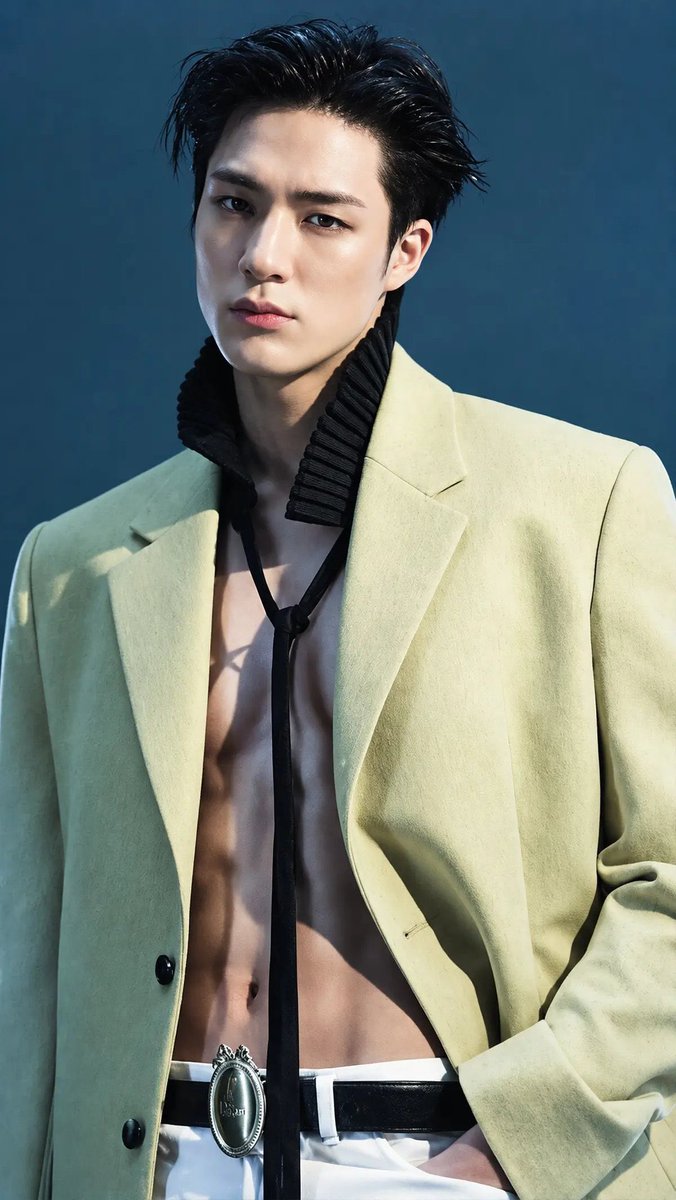nctjenoir's tweet photo. abs, chest https://t.co/CdbysDhMTs