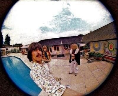 letitbeeetle's tweet photo. he has been trapped in an orb for a long time... https://t.co/SGr11lMbLm