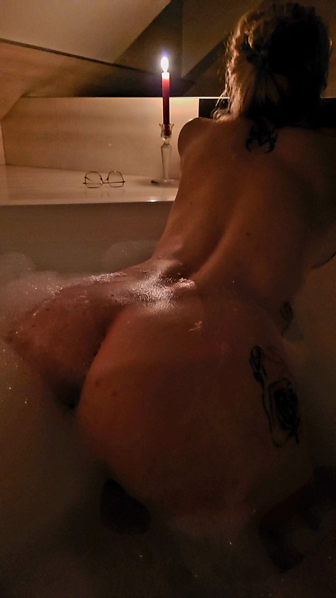 BanSheeXof's tweet photo. bubble bath time 😶🌫️
https://t.co/WeZIoNKFra
#BanShee #nsfw #nsfwtwt #nsfwacc #onlyfans #of #fansly #alt #moots #rough #skinny #hot #tattogirl #ass #Back #watta #chudai https://t.co/j8TX5Crc1l