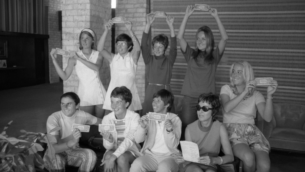 BillieJeanKing's tweet photo. September 23, 1970, 56 years ago today, the Original 9 signed $1 contracts in Houston, Texas.

In doing so, women's professional tennis as we know it was born, and future generations of players were able to live out their dreams.

It's important to recognize the other individuals who helped make this happen. Thank you to @ChrissieEvert, who came on board in 1974, and to @Martina who joined next.

From the business side, we are indebted to Joe Cullman, Former Chairman and CEO of Philip Morris, Gladys Heldman, and all the tournament promoters who took a chance on us and created opportunities.

Today, professional tennis players represent 10 of the top 20 highest paid women athletes, according to Forbes 2025 ranking.

56 years later, the impact of the Original 9 is seen in the careers and dreams of today's players.

The legacy of the Original 9 lives on.

📷: HRMC, Houston Public Library