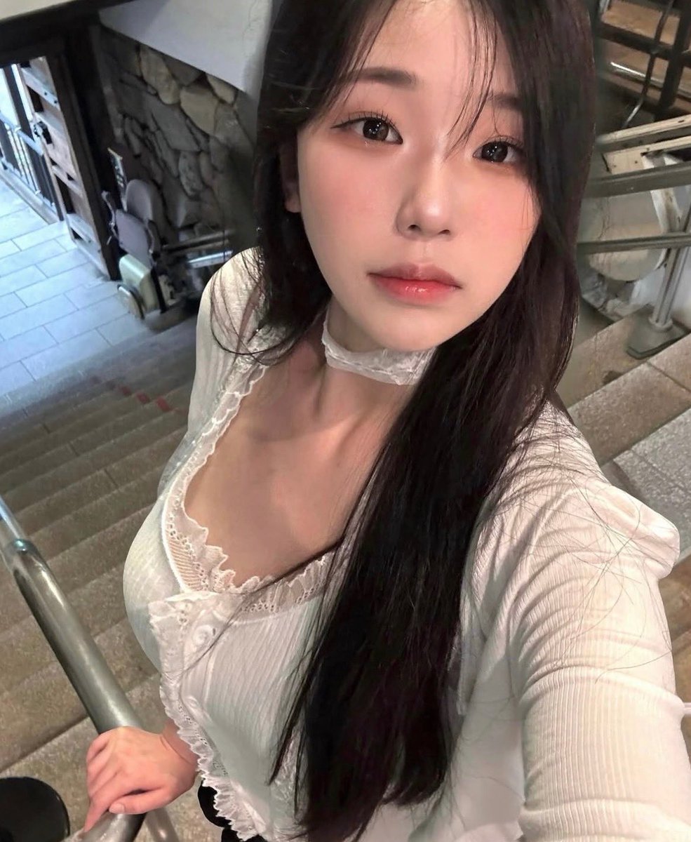 jiin9876's tweet photo. 윤소원 04 https://t.co/MPxwkva0fb