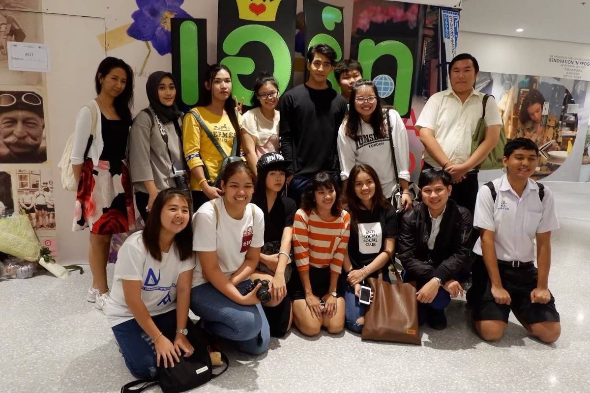 pinypp's tweet photo. ร้องมั้ยย🥺😭🤎🌍
@kanja_zaza  @Scorpio_1123  @Baby_Siriwan  @i_u_yui  @Punchchii_KS 
@Nairmaleya  @maho40711  @Farookaaa 
@Iamfumuji  @fahhkonn  @ann_srisook หารูปพวกเราครบยากมาก สรุปได้สองรูปนี้🤎🌍
#EarthPirapat https://t.co/BGOyvL24oX