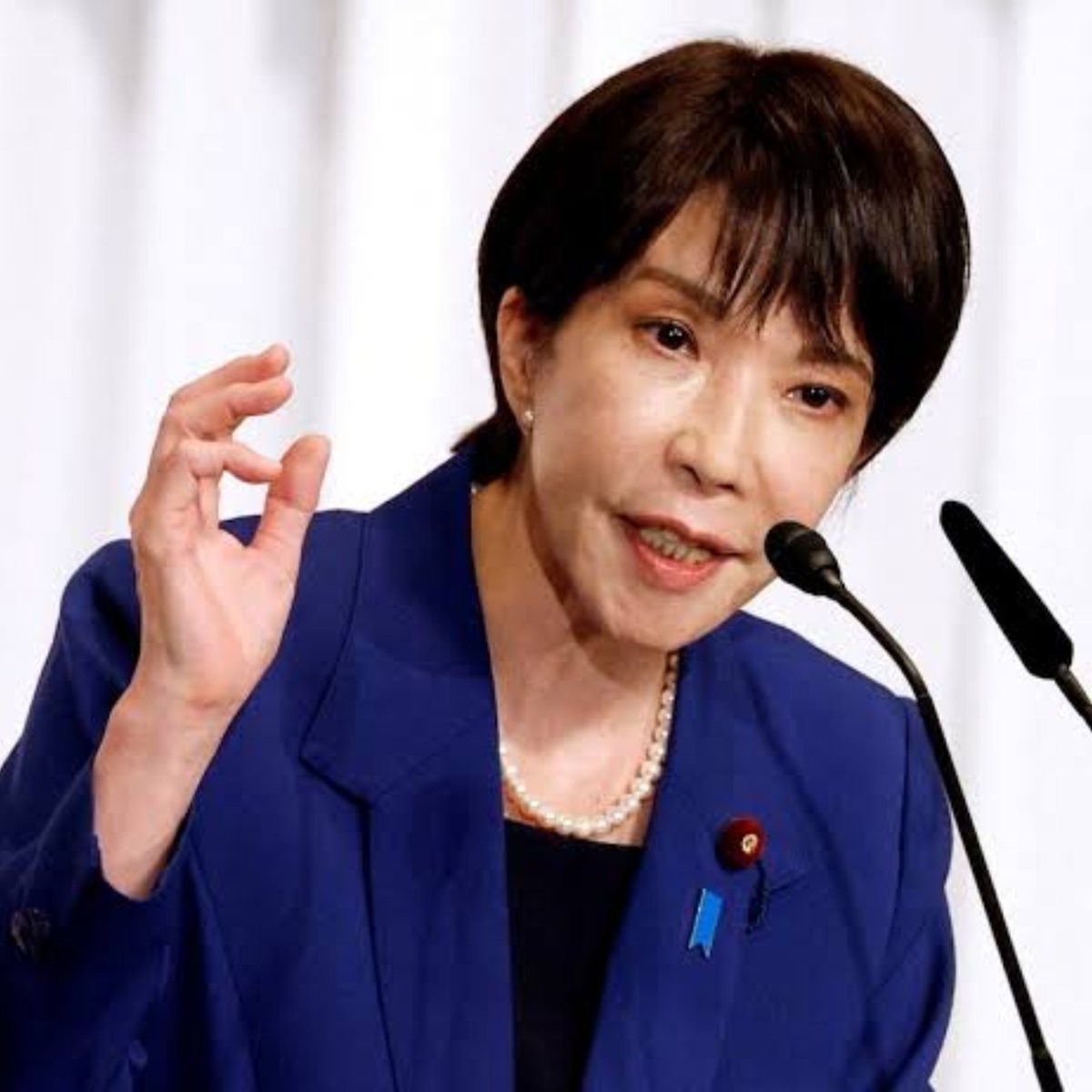 DNNPOSTS's tweet photo. JUST IN 🚨 🇯🇵🇺🇸🇨🇳 Japan’s Prime Minister Sanae Takaichi says she exchanged views with Trump on China ahead of his planned meeting with Xi Jinping. https://t.co/QUUYbO0WlV