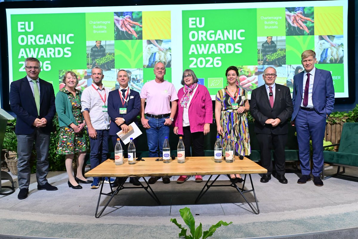 EESC_President's tweet photo. As a farmer myself, I know the dedication it takes to produce food while working with nature.

Proud to present three #EUOrganic Awards today to outstanding processors, retailers and restaurants turning that commitment into practice across Europe.

#EUOrganicDay https://t.co/AYO9y8dNaR