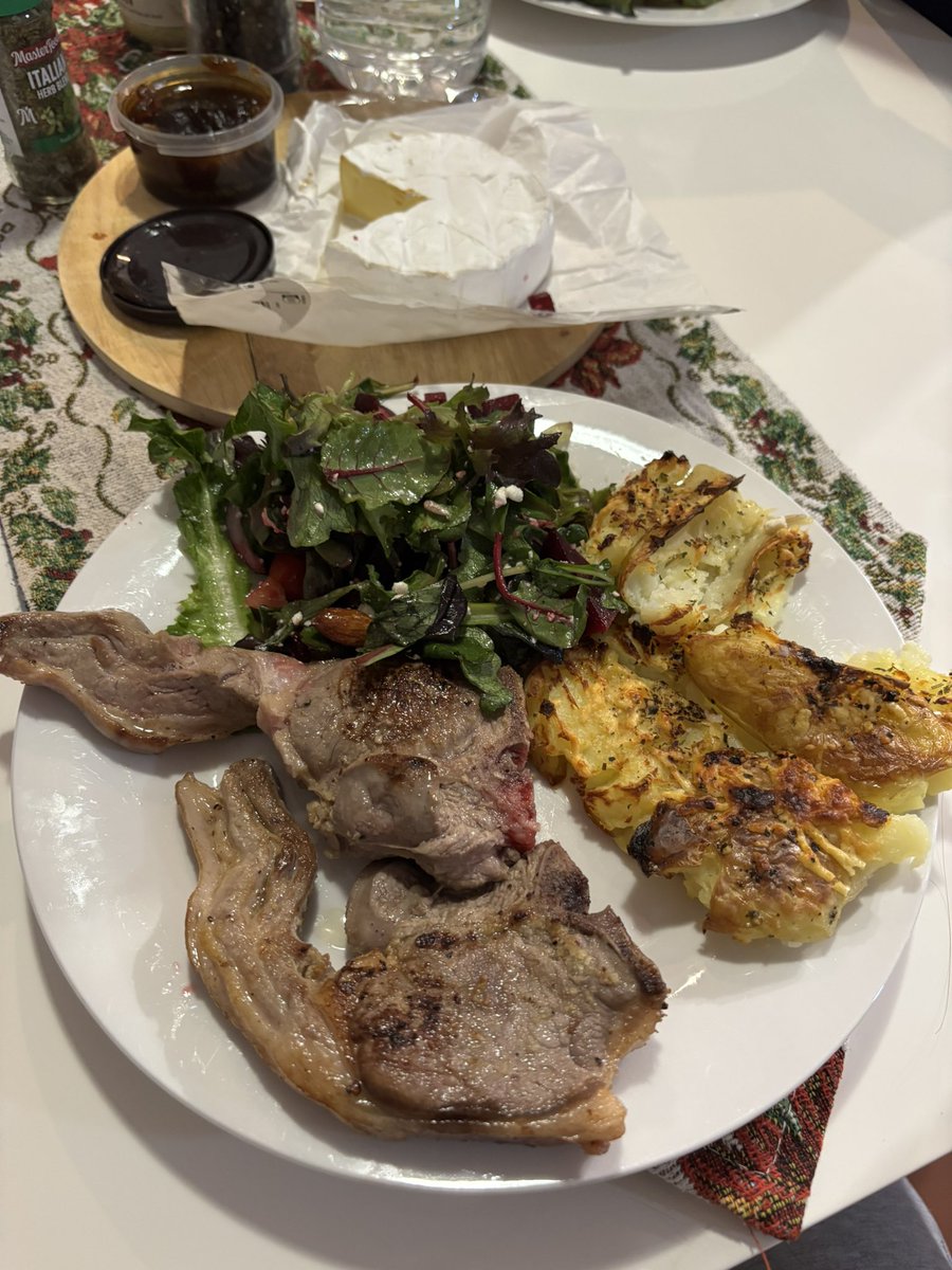 Richan_129's tweet photo. 今日の旅行先でのご飯🤤🍽️
実は今体調悪いです。笑
早く寝ます、おやすみなさい💤⭐

みんないい夢見てね😚💓 https://t.co/E6acLipQt6