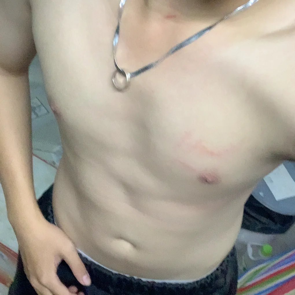 minh6764's tweet photo. Ráng lên múi https://t.co/zim7WoxT6A