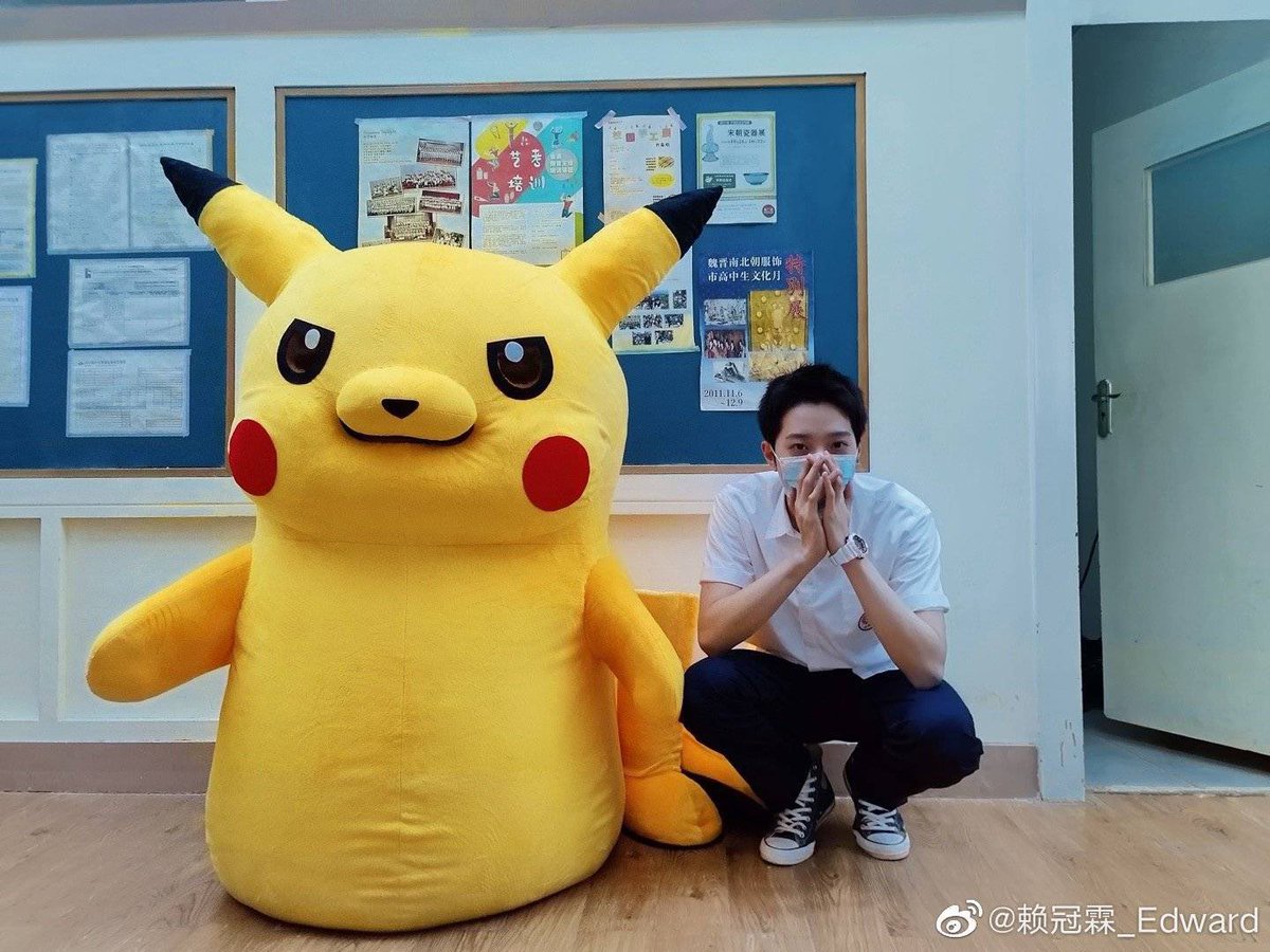 Ssunday90s's tweet photo. Happy birthday to my lil boy ❤️
#kuanlin miss you 🥰 https://t.co/C1hlZFGezW