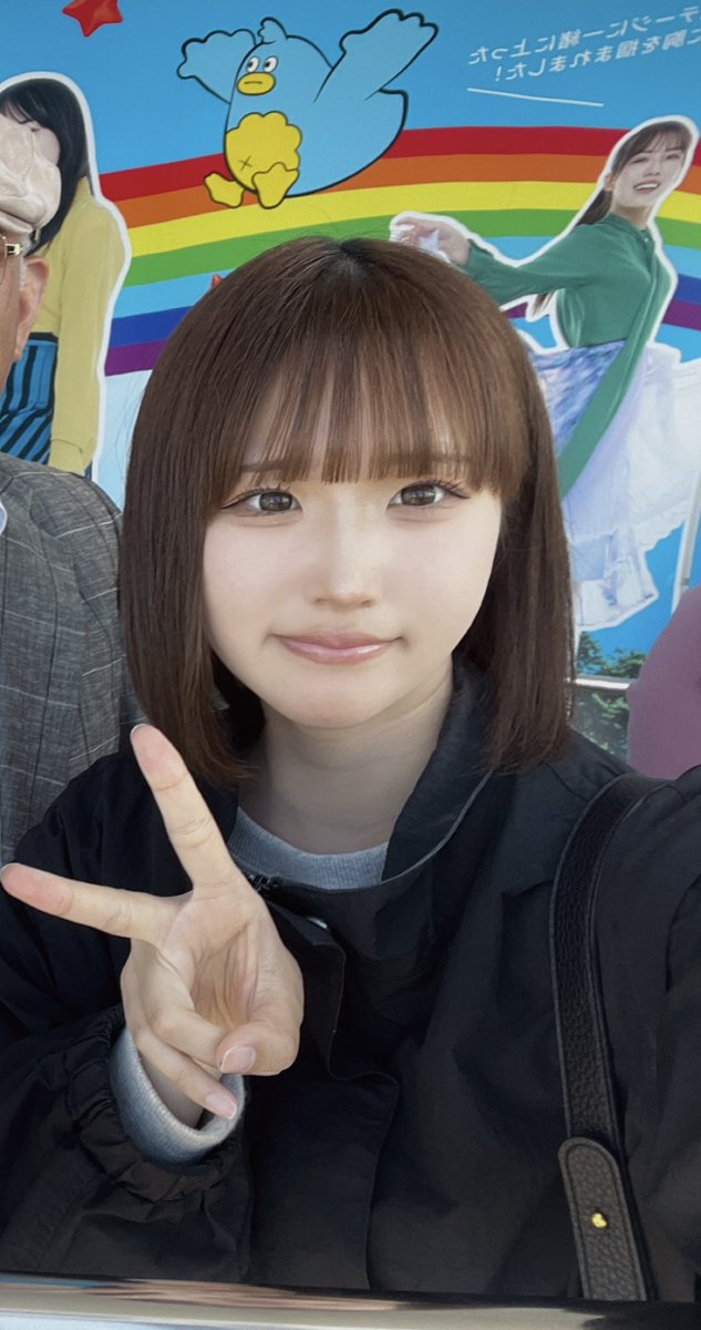 y_llrq's tweet photo. メイクも大1の方がいいってまことか🥹心折れちゃう https://t.co/7P7Xyw6ocR