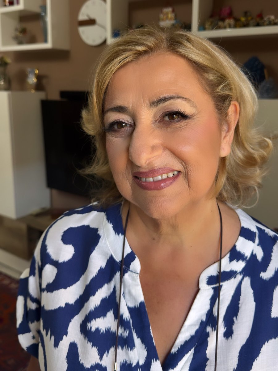 GraigBoiceib5's tweet photo. Makeup for the bride’s mother. https://t.co/48DfUO0NXD