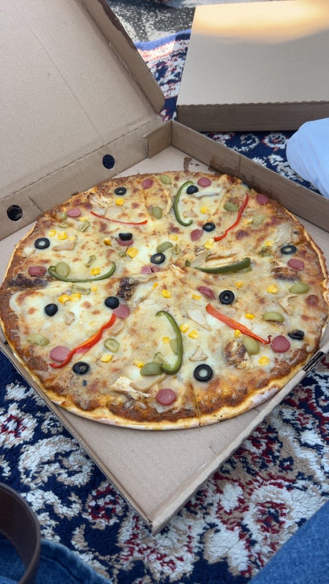 mr_mubato's tweet photo. Wednesday ! And we are open 🍔🌯🍕🥪

Send a dm, call or WhatsApp 08069656222 to order. https://t.co/GOUW5RlTyv