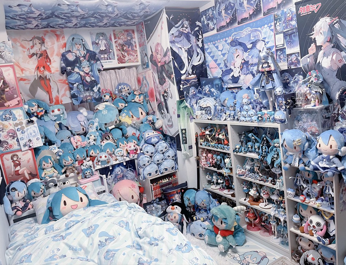 Twinkle_39's tweet photo. 引っ越すので今月でこの部屋見納め(^_^)/~~
次の家でも0からまた幸せなオタ部屋作る🎶 https://t.co/AWDVJaA9O0