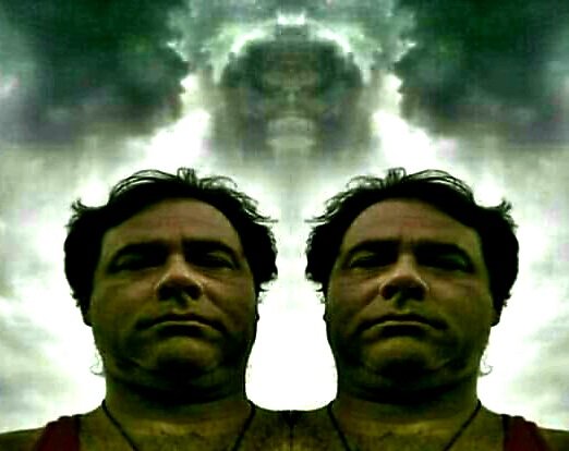 MrKennethPass's tweet photo. @rosscoulthart @timburchett @WhiteHouse @POTUS Oh yeah evil people you say.  So you're telling me that they don't love christ. 
I love christ my lord and savior.  
I know many extraterrestrials also
And I'm also recorded all around the four corners area on petroglyphs. 

Rich people haven't been here for 10.000 year's

I have https://t.co/vXlbS0eHXj