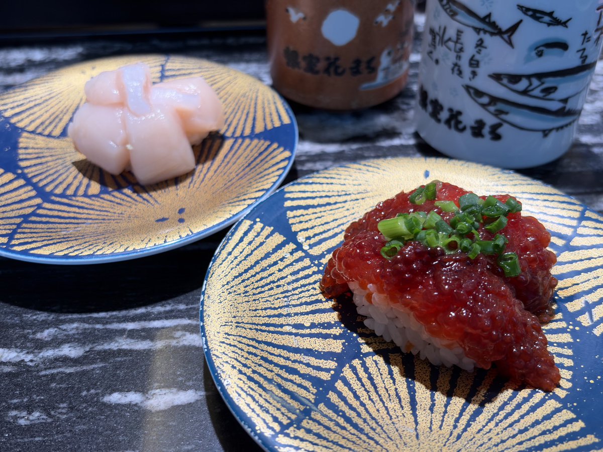 pale_chi_'s tweet photo. 前回が食べ納めのつもりだったけど、銀座に用事があったので最終日にもう一度🍣
推しの筋子と二階建てほたて📸

閉店のお知らせを読むと、セレブレーションはちょっと違ったかも😂 https://t.co/A6eLscHqJG