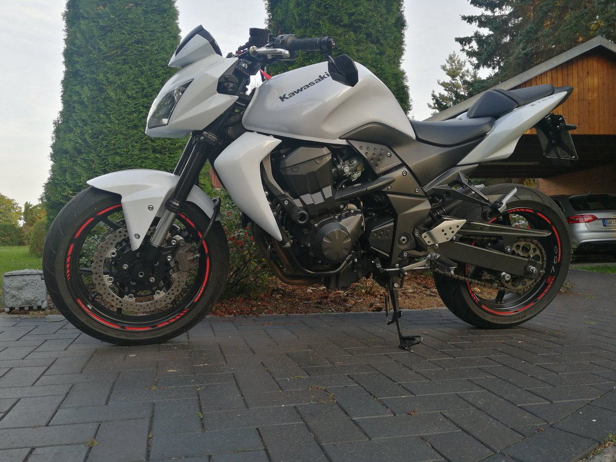 Rico994723's tweet photo. @TotalMotorcycle 1. Yamaha XS 400
2. Kawasaki Z 750
3. Kawasaki Z 800 https://t.co/0FzCpT4JZJ