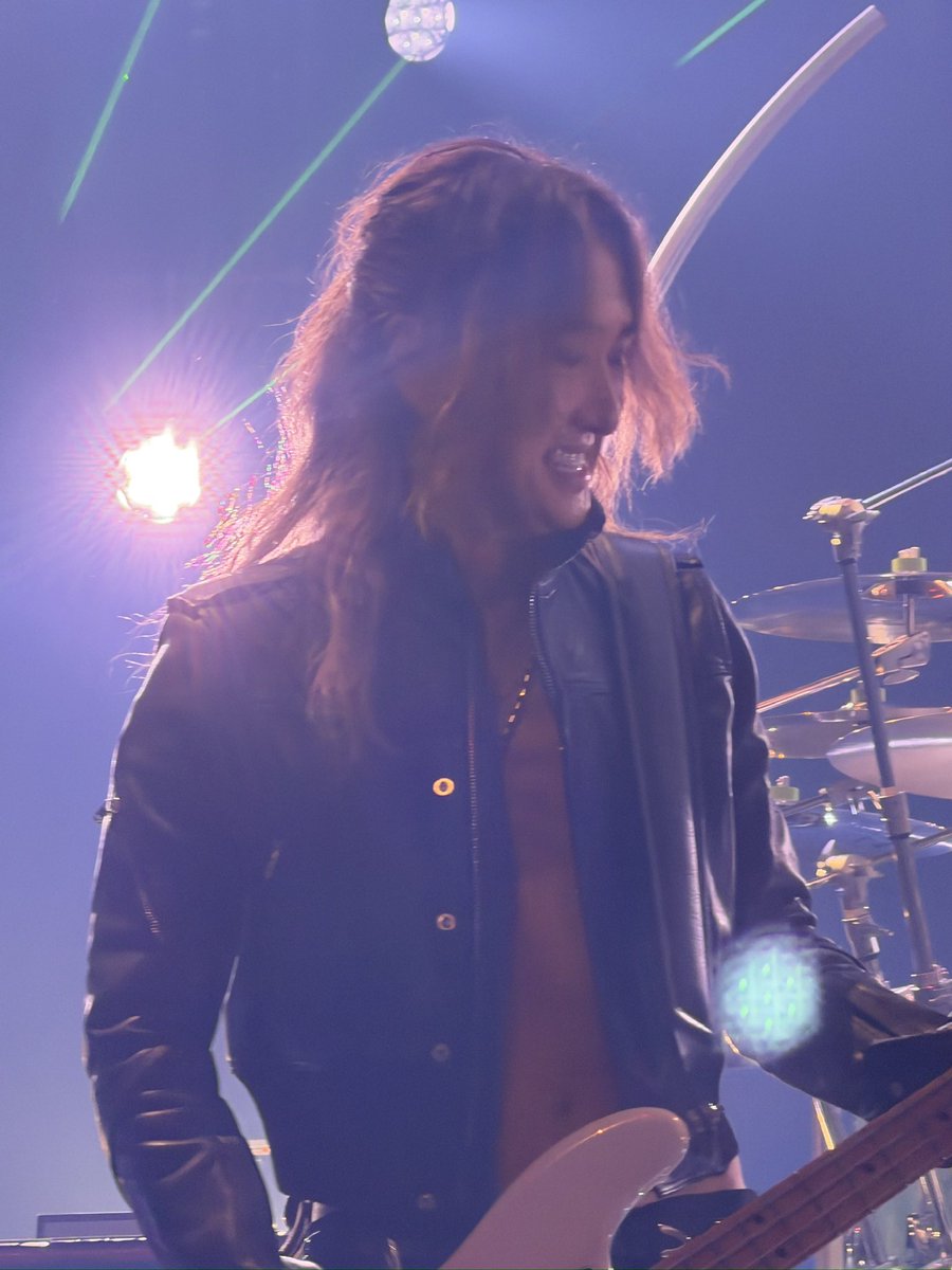 kanonJILL's tweet photo. 最後、淳二がドラムめっちゃドコドコ🥁⚡️ドコドコ叩きまくってて思わず笑っちゃった時のじぇーさんw

#LUNAPIC
#LUNASEA福岡2 https://t.co/O64PV78dUY