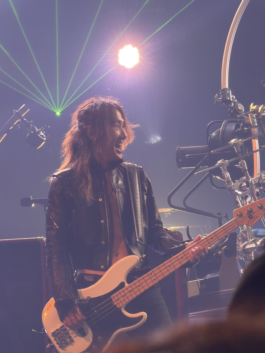 kanonJILL's tweet photo. 最後、淳二がドラムめっちゃドコドコ🥁⚡️ドコドコ叩きまくってて思わず笑っちゃった時のじぇーさんw

#LUNAPIC
#LUNASEA福岡2 https://t.co/O64PV78dUY