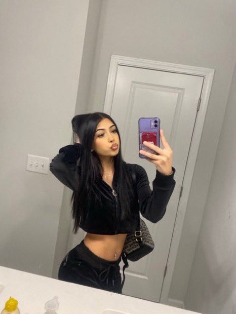 laurun000's tweet photo. Chudai 😻
#latina #Menu https://t.co/JgfqmDmEeG