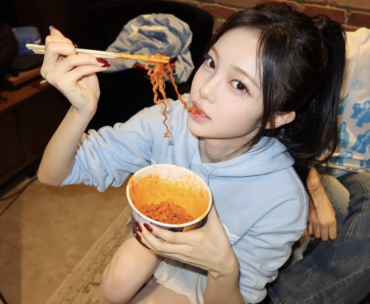 iaaannt's tweet photo. Ternyata abis sepedaan laper juga ya. Waktunya apa? Iya bener sih, makan lagi 😌 https://t.co/rCyiG0fIIx